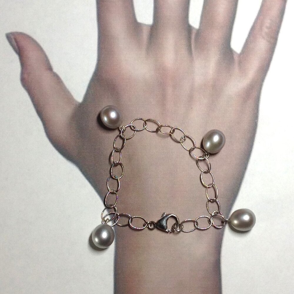 Sterling Silver Cable Links with Silver/Gray Freshwater Oval Pearls Bracelet.